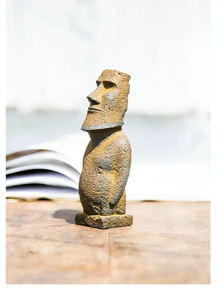 Moai Mate Statue