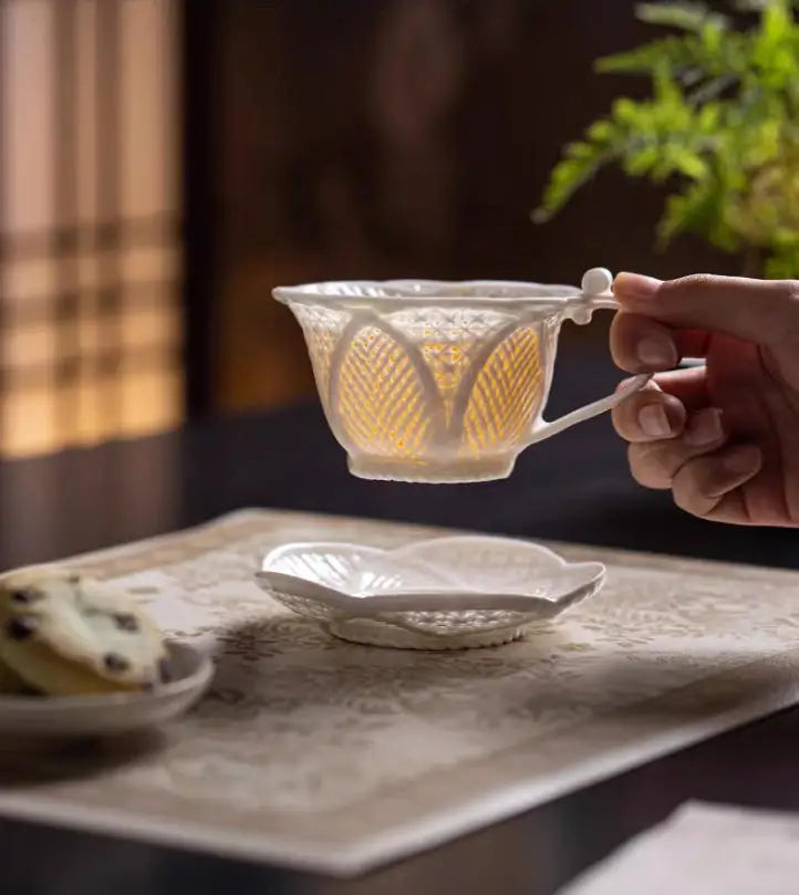 Broderie Porcelain Cup