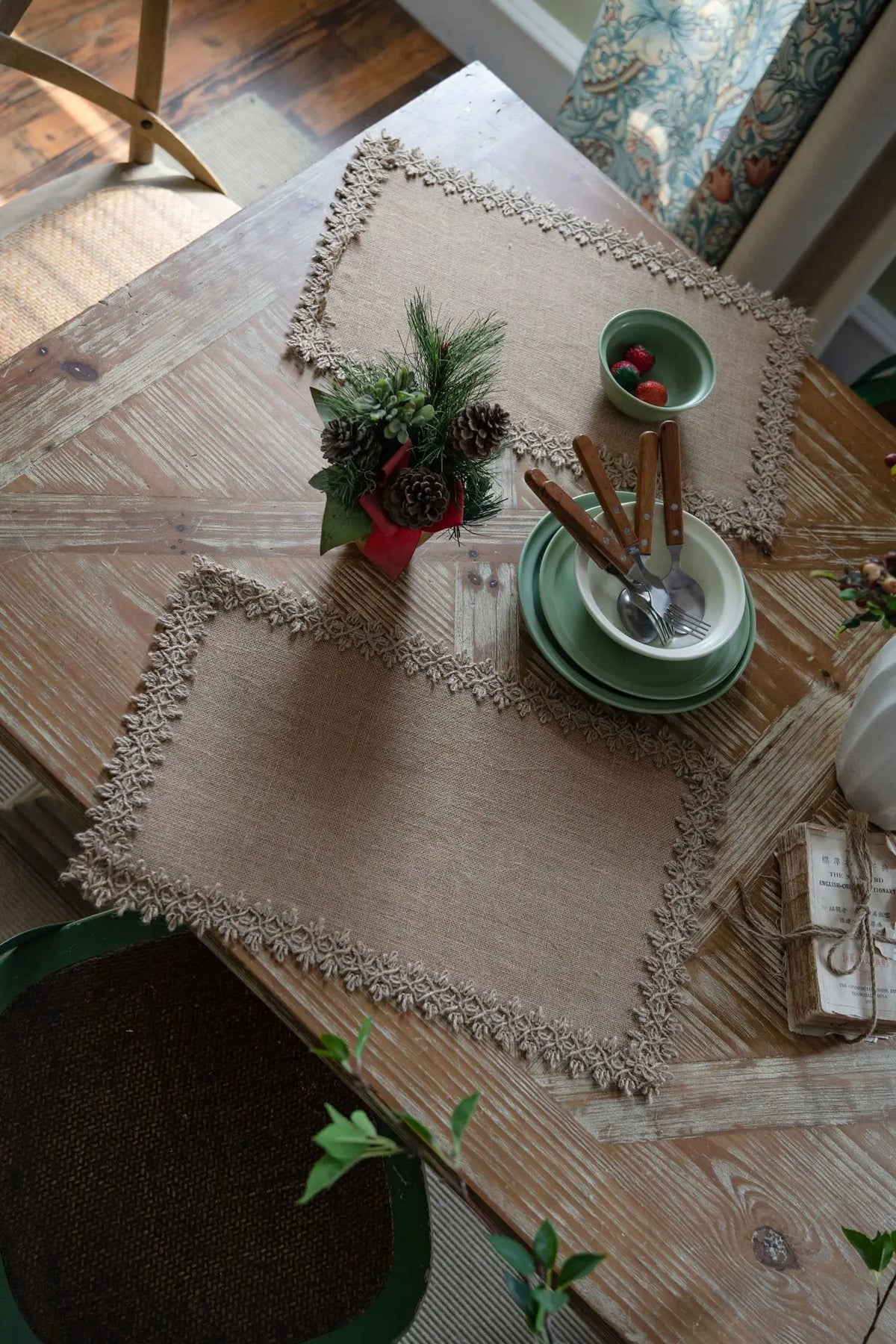 Cottage Lace Placemats