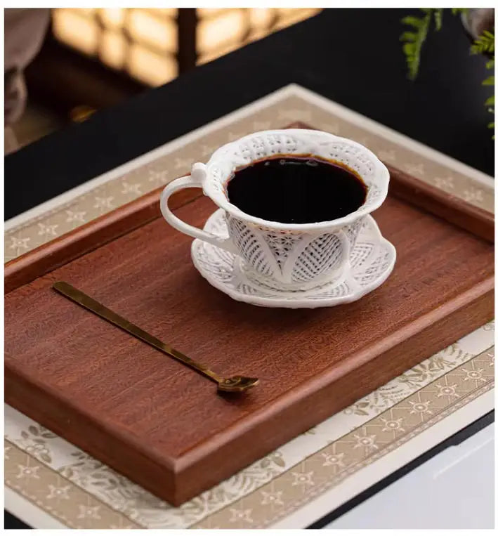 Broderie Porcelain Cup