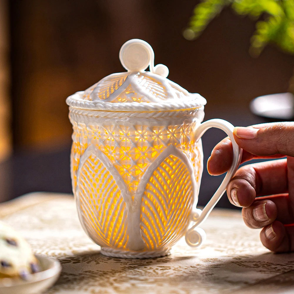 Broderie Lidded Mug