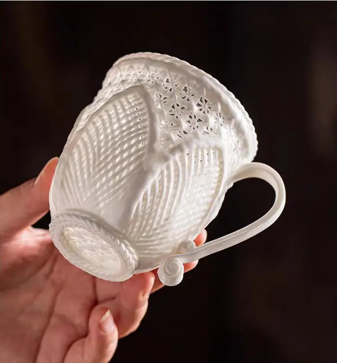 Broderie Lidded Mug