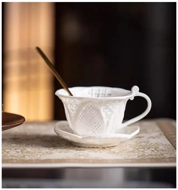 Broderie Porcelain Cup