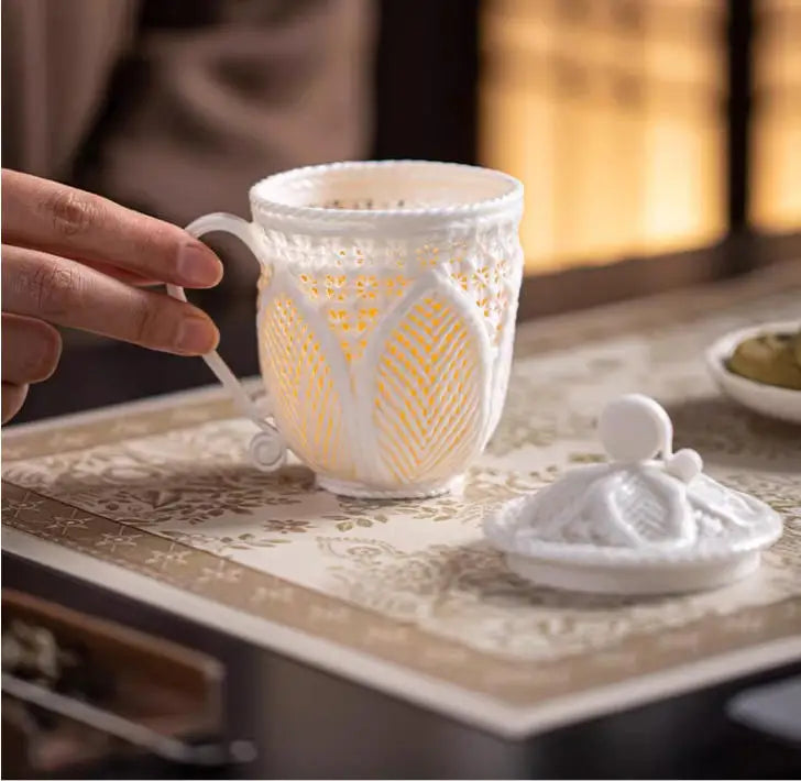 Broderie Lidded Mug