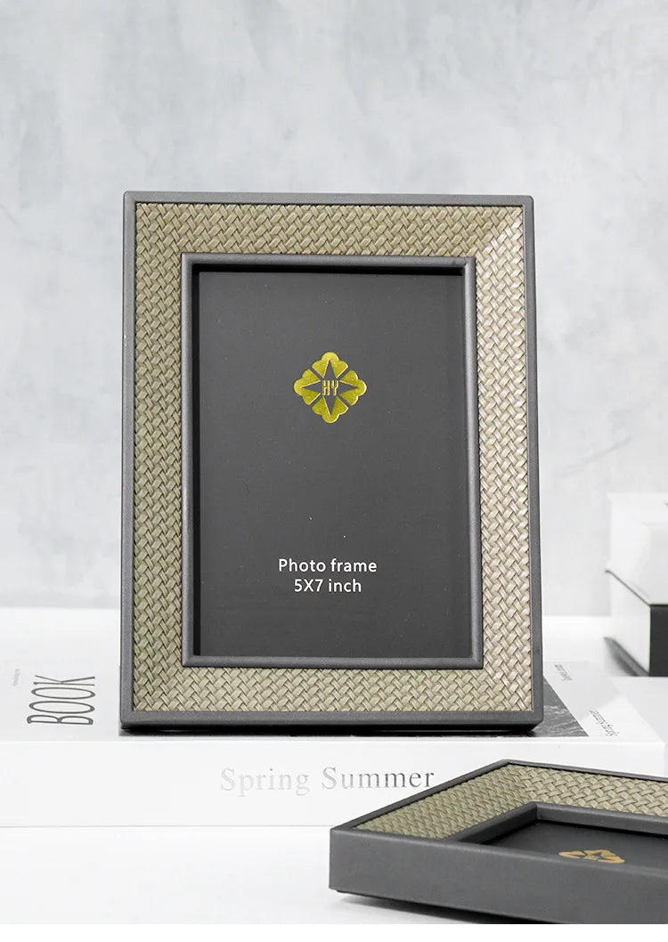 Intreccio Leather Frame