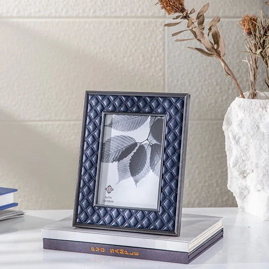 Mayfair Quilted Frame