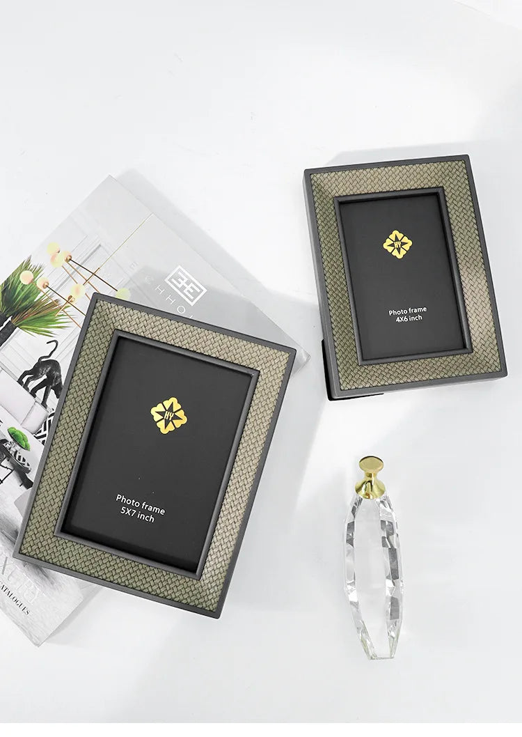 Intreccio Leather Frame