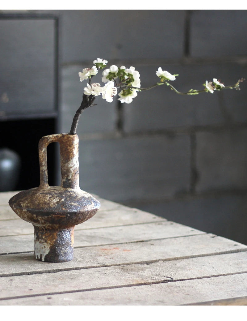 Organic Loop Vases