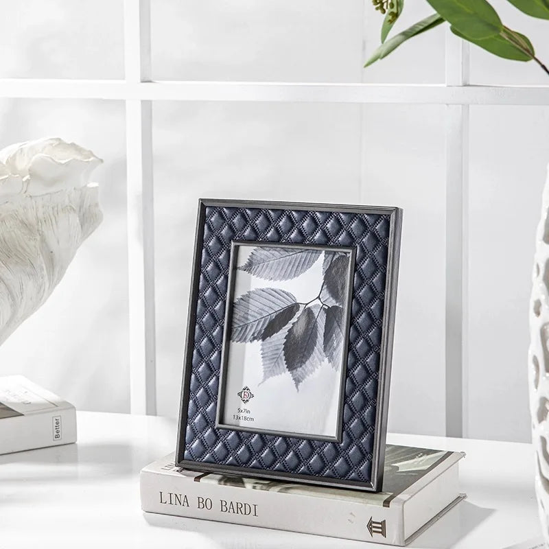 Mayfair Quilted Frame