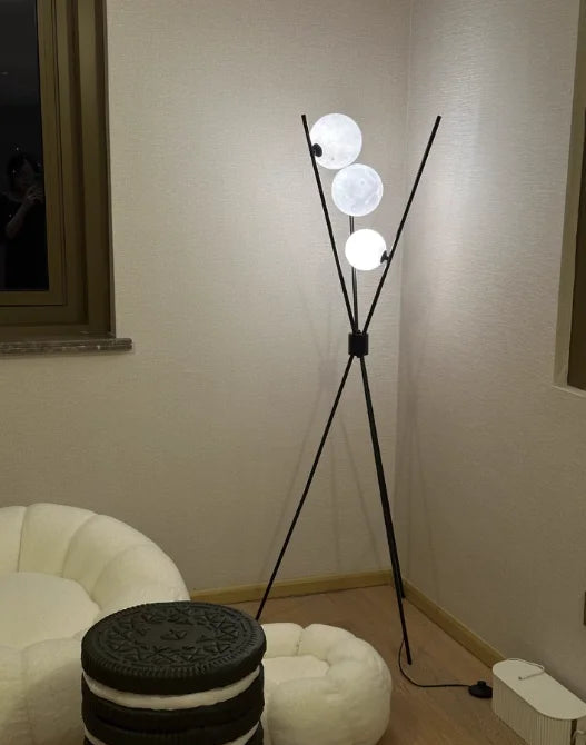 Orbit Tripod Lamp