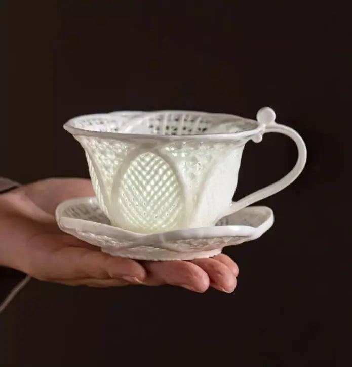 Broderie Porcelain Cup