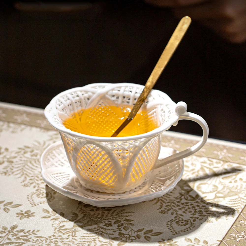 Broderie Porcelain Cup