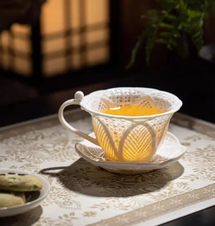 Broderie Porcelain Cup